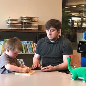 Meet your Posher, Levi